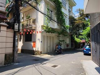 Tầm 13tỷ lê trọng tấn, tìm được nhà 50m trong khu chia lô, ô tô đỗ cửa, cách phố cực gần đáng xem
