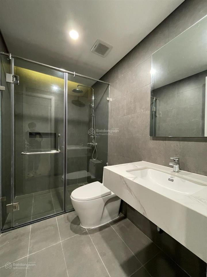 Nhà võng thị, tây hồ 50m 6 tầng, mt 5,4m, ô tô tránh, thang máy, gara 19 tỷ. chủ cần bán nhanh