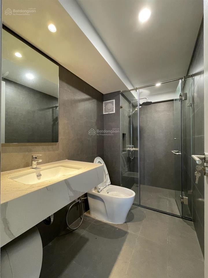Nhà võng thị, tây hồ 50m 6 tầng, mt 5,4m, ô tô tránh, thang máy, gara 19 tỷ. chủ cần bán nhanh