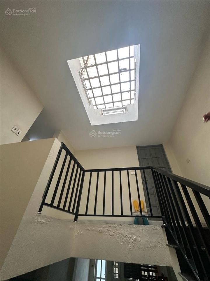 Bán nhà trường chinh 55m2 x 5 tầng, mặt tiền 5m, ngõ kinh doanh, móng 7 tầng, ô chờ thang máy 18 tỷ