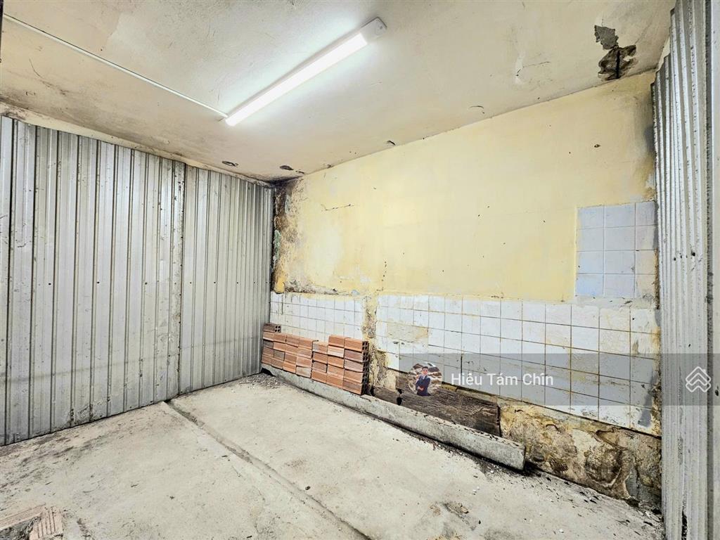 Cơ hội đầu tư, nhà 3m x 18m, đường 8m ô tô đậu đỗ trước nhà