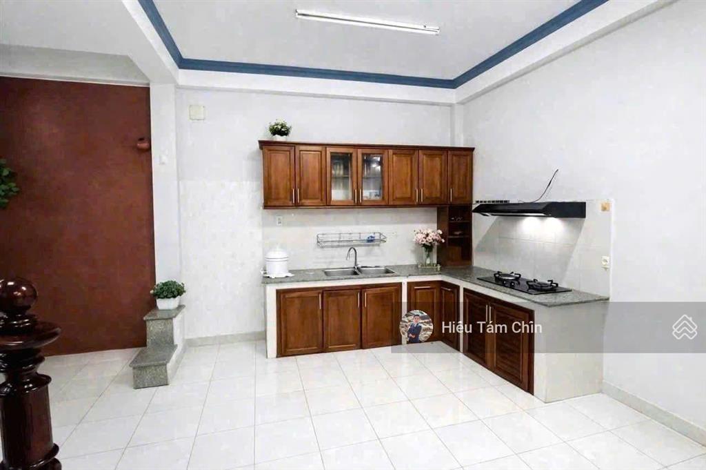 Siêu hiếm, nhà 7,2m x 7m x 3 tầng, ngay trường thcs linh trung, thủ đức