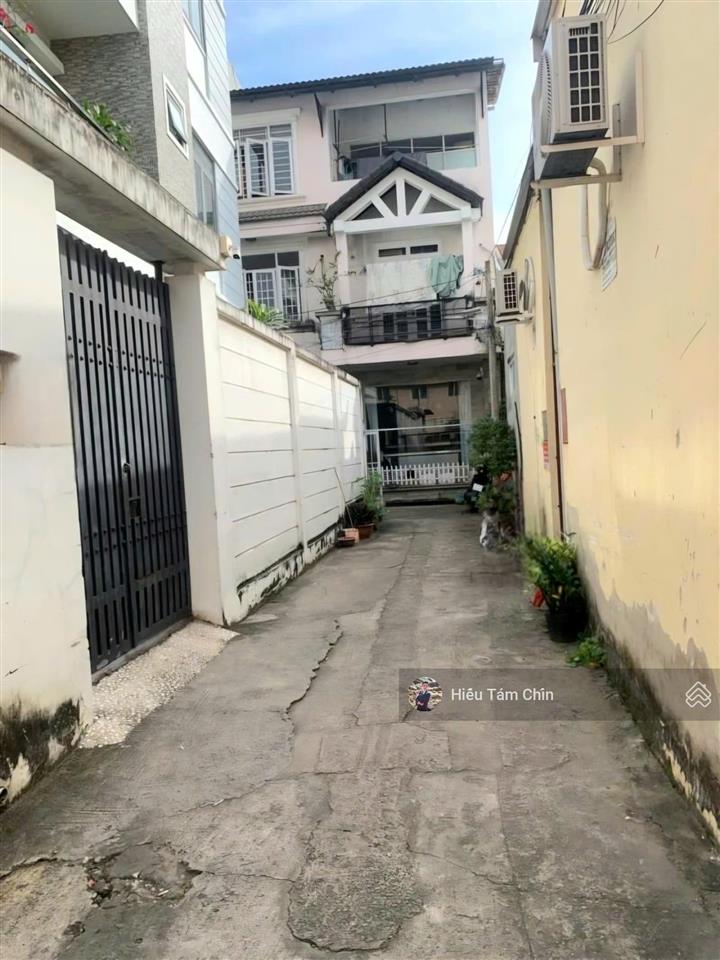 Nhà đẹp 7,2m x 7m x 3 tầng, ngay trường thcs linh trung, vị trí đẹp