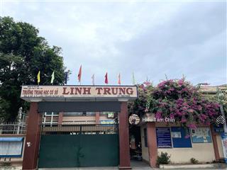 Nhà đẹp 7,2m x 7m x 3 tầng, ngay trường thcs linh trung, vị trí đẹp