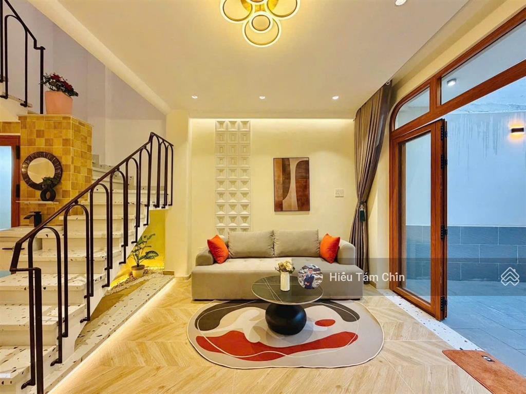 Siêu phẩm villa ngay công viên, 5m x 15.3m x 2 tầng, xây mới 2026