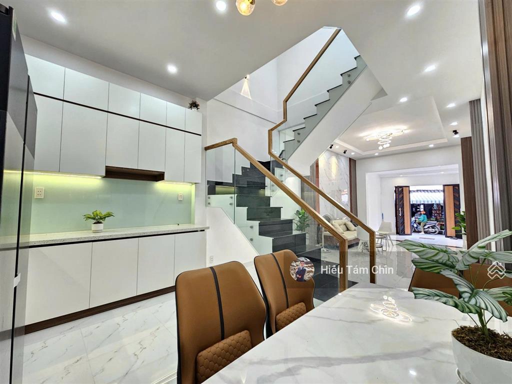 Vị trí đắc địa, mtkd chợ võ thành trang, 60.5m2, 4 tầng, sổ 2026