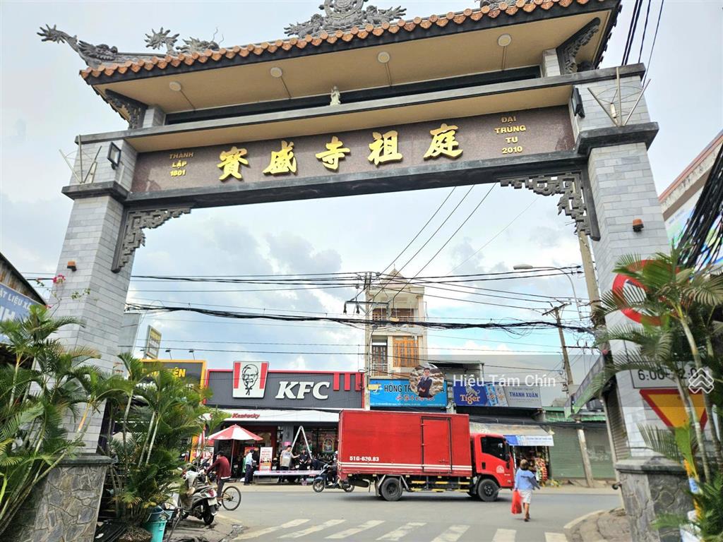 Nhà 5.5m x 10m x 4 tầng, khu osaka đẹp và tiềm năng cao