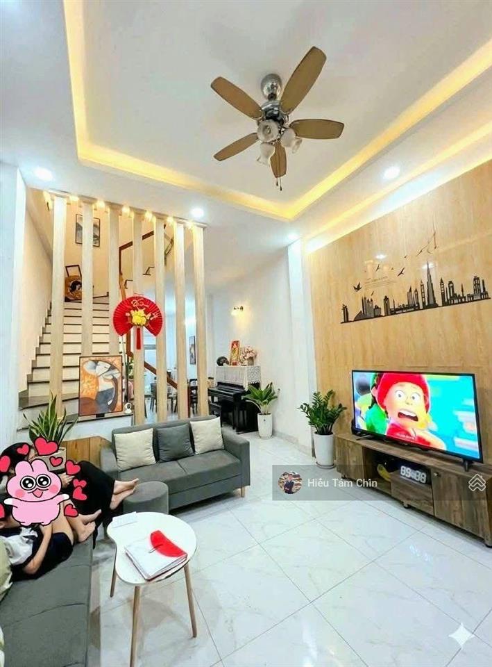 Hẻm 2 làn ô tô, 77m2, 3 tầng + mái đúc, nhà đẹp, vị trí đẹp, khu văn minh