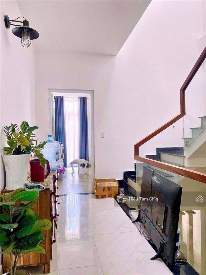Hẻm 2 làn ô tô, 77m2, 3 tầng + mái đúc, nhà đẹp, vị trí đẹp, khu văn minh