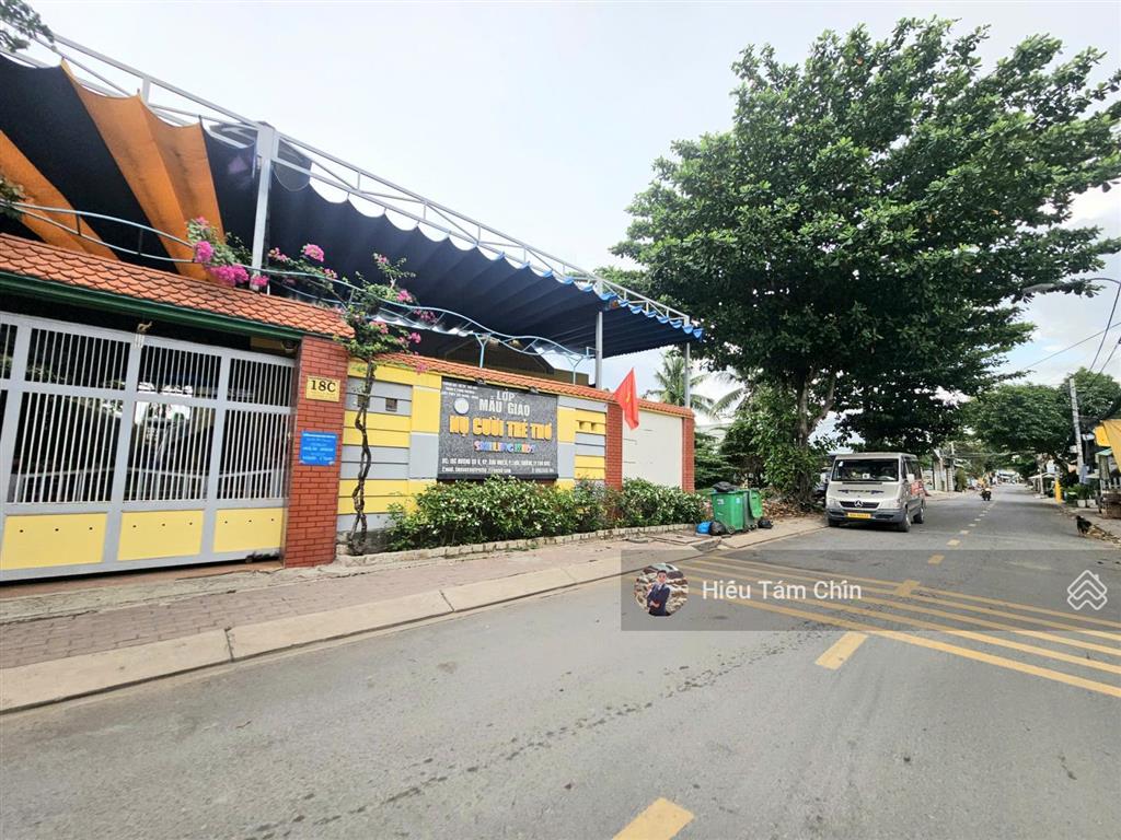 Nhà 5,5m x 10m x 4 tầng, khu osaka đẹp và tiềm năng cao