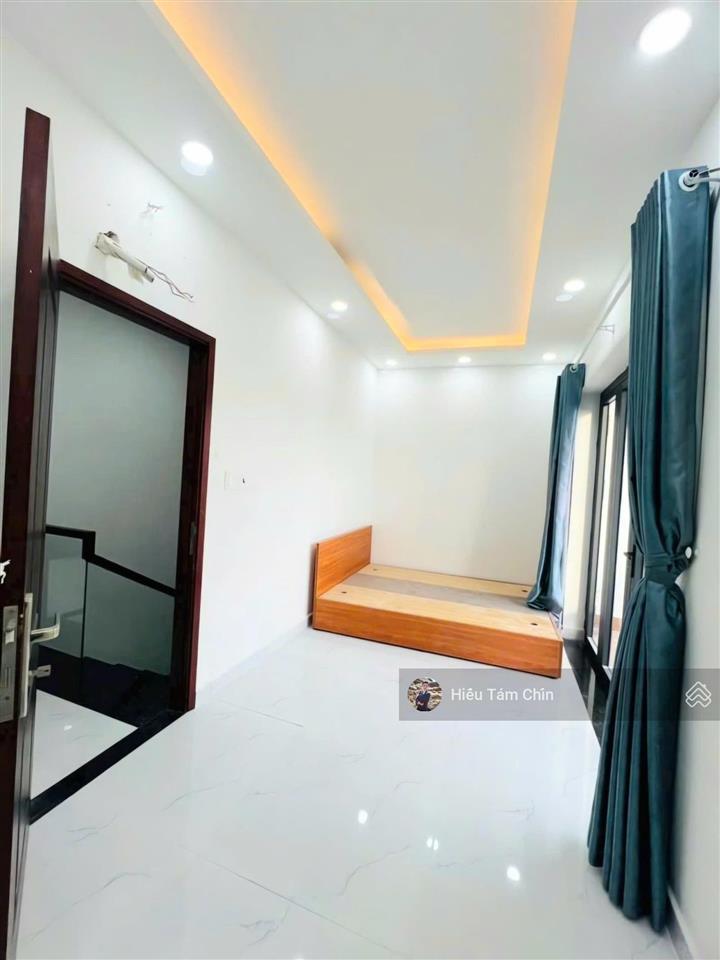 Nhà 5,5m x 10m x 4 tầng, khu osaka đẹp và tiềm năng cao