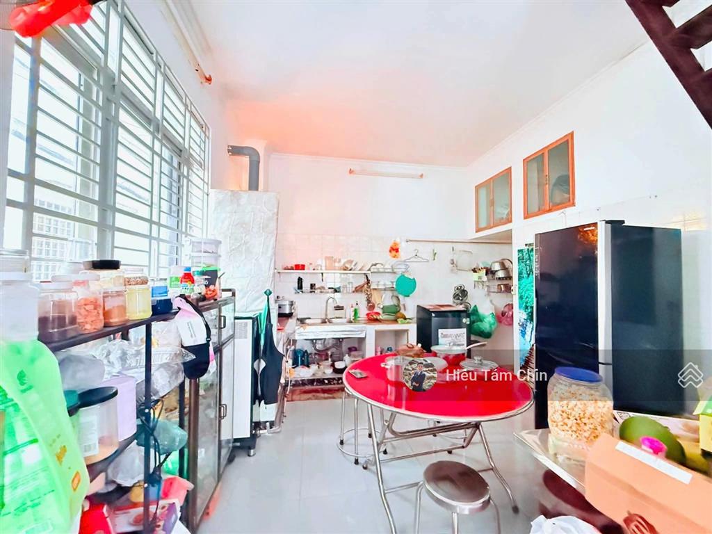 Vinfast vf3 đỗ cửa, 5.1m x 12m x 3 tầng, nhà tốt giá tốt, sổ đẹp, khu văn minh