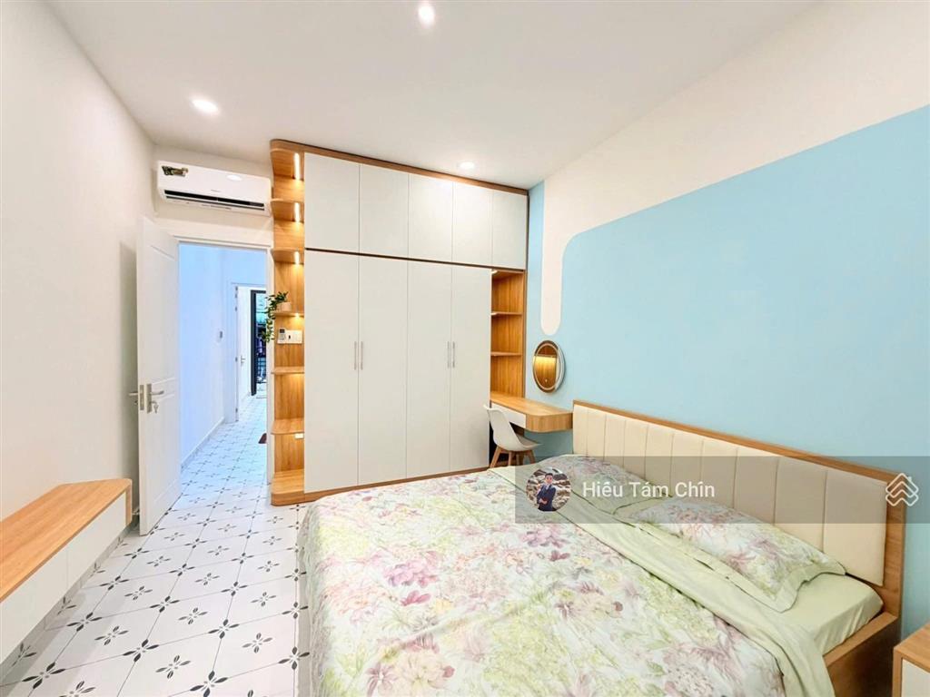 Siêu phẩm ô tô, emart phan văn trị, 43m2, 2 tầng, 3 phòng ngủ
