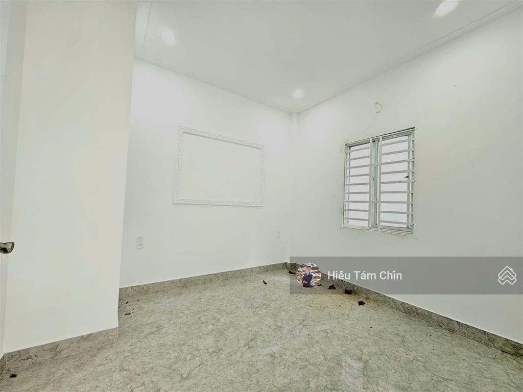 Nhà to giá tốt, ô tô đỗ, 64.6m2, trệt lầu, 5 phòng rộng thoáng