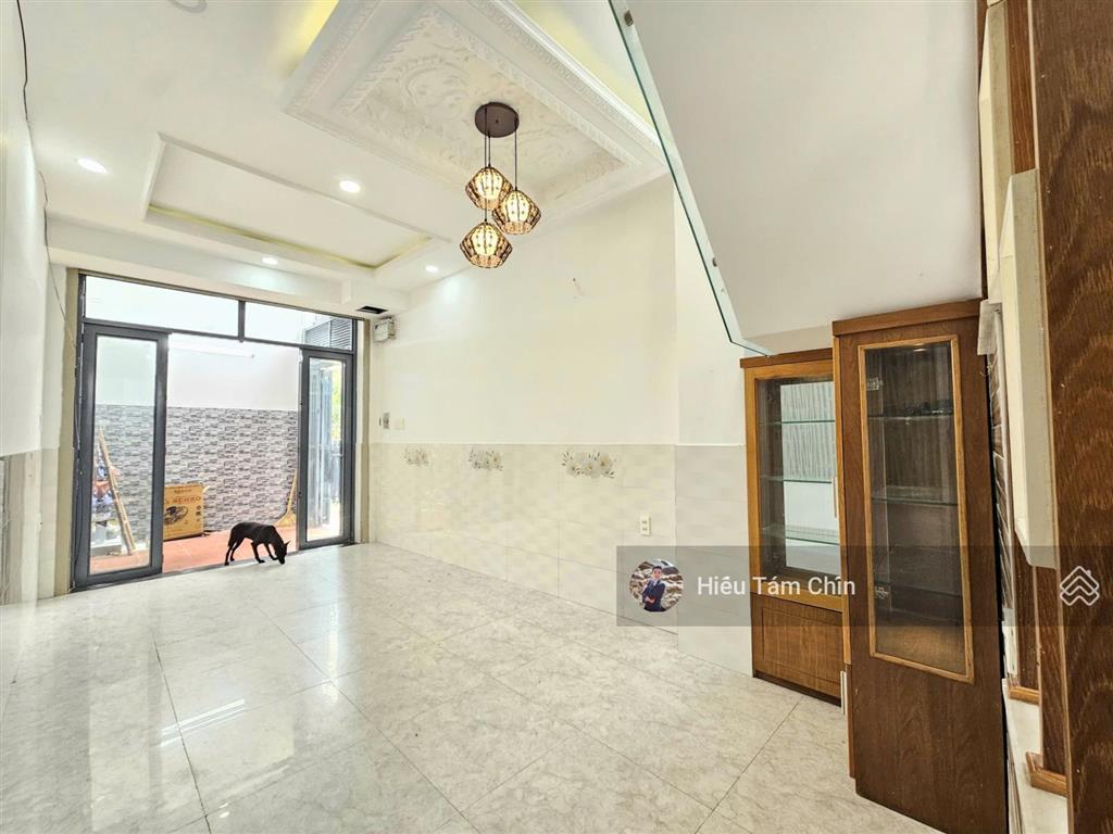 Nhà to giá tốt, ô tô đỗ, 64.6m2, trệt lầu, 5 phòng rộng thoáng