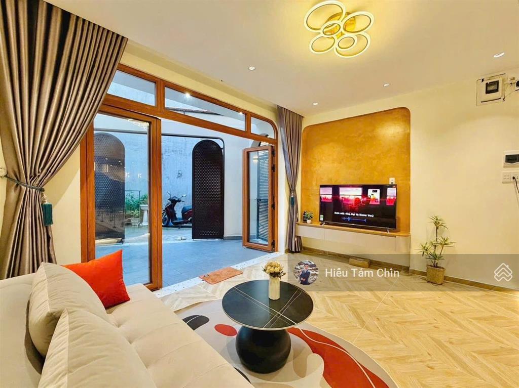 Siêu phẩm villa ngay công viên, 5m x 15,3m x 2 tầng, xây mới 2026