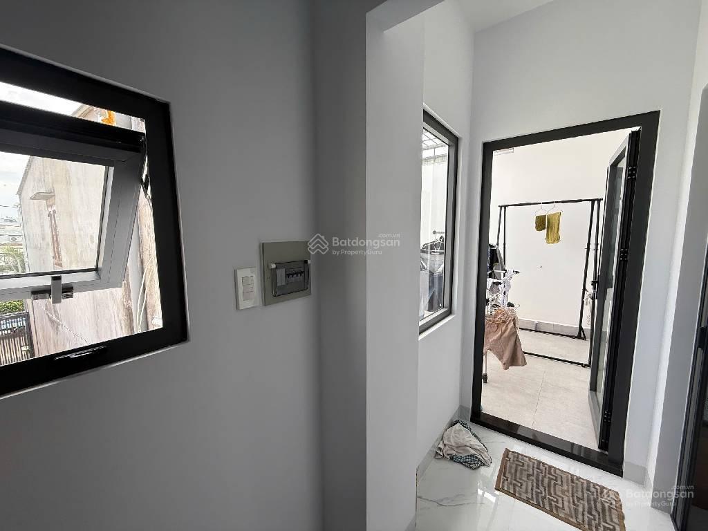 Chủ ng.ộp ra gấp nhà đẹp trịnh quang nghị q8  dtsd=322m2 ngang 8,5m chỉ 24tr/m2  giá 7,8 tỷ