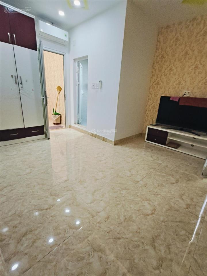 Nhà q8 bùi minh trực, 4 tầng, ngang 4.5m, sân đậu 4 ô tô  hàng hiếm, giá nhỉnh 9 tỷ.
