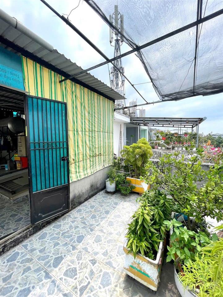 Q8 căn góc 4 tầng thoáng sáng  đường xe hơi tới nhà  tặn full nội thất nhỉnh nhẹ 4 tỷ