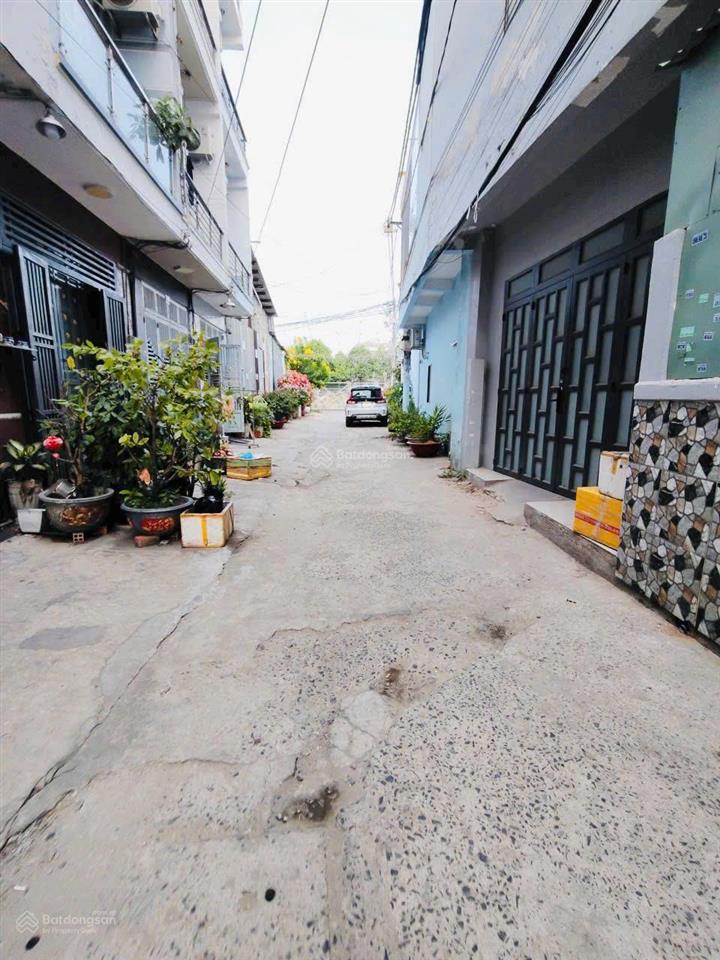 Q8 căn góc 4 tầng thoáng sáng  đường xe hơi tới nhà  tặn full nội thất nhỉnh nhẹ 4 tỷ