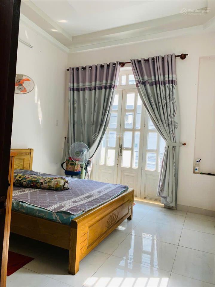 Q8 căn góc 4 tầng thoáng sáng  đường xe hơi tới nhà  tặn full nội thất nhỉnh nhẹ 4 tỷ