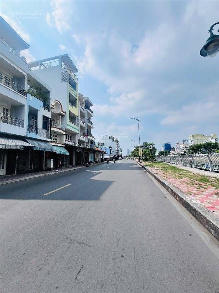 Q8  cỗ máy tạo dòng tiền lớn  chdv 5 tầng  80m² 400m² sàn giá 8.x tỷ nhỏ
