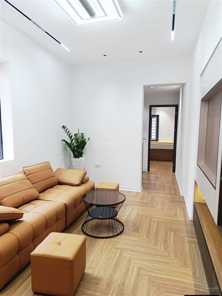 Bán căn hộ pháp cổ sử dụng 90m2 3 phòng ngủ phố hoàng hoa thám