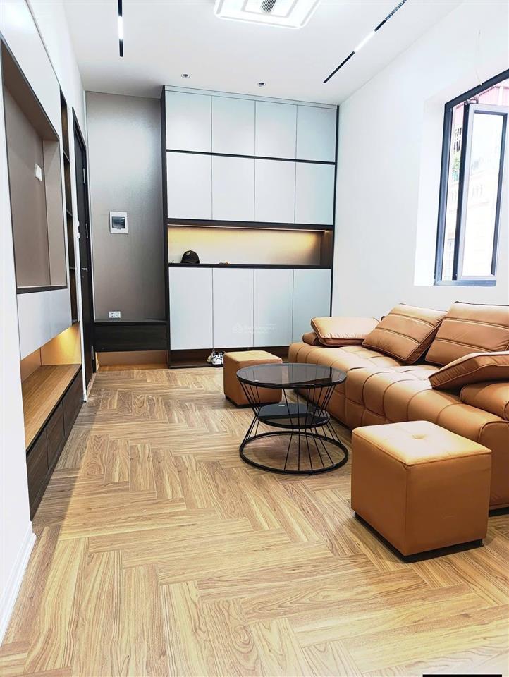 Bán căn hộ pháp cổ sử dụng 90m2 3 phòng ngủ phố hoàng hoa thám