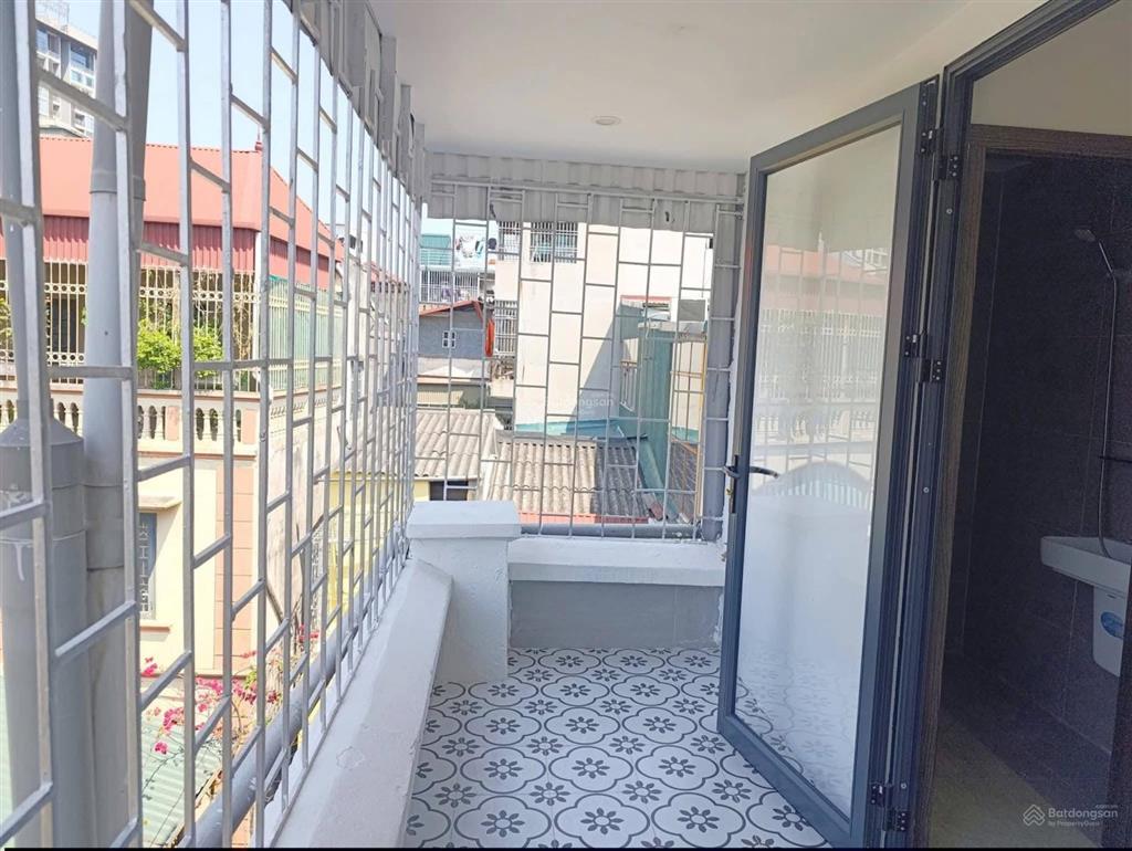 Bán căn hộ pháp cổ sử dụng 90m2 3 phòng ngủ phố hoàng hoa thám