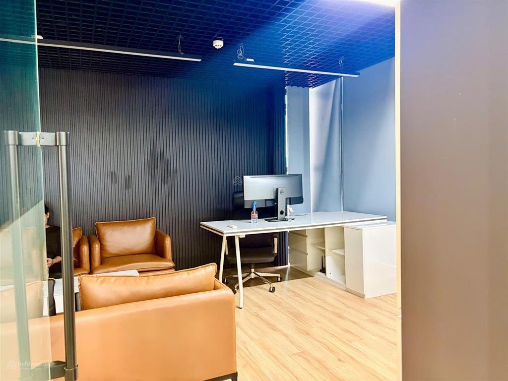 Chính chủ gửi bán duplex d'lusso giá 9tỷ4 đã hoàn thiện 2pn 1 phòng làm việc + sân vườn