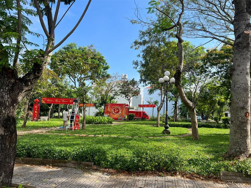 Bán lô 90m2 kdc hưng phú thông liên phường, gần global city, quận 9, giá 8 tỷ 6