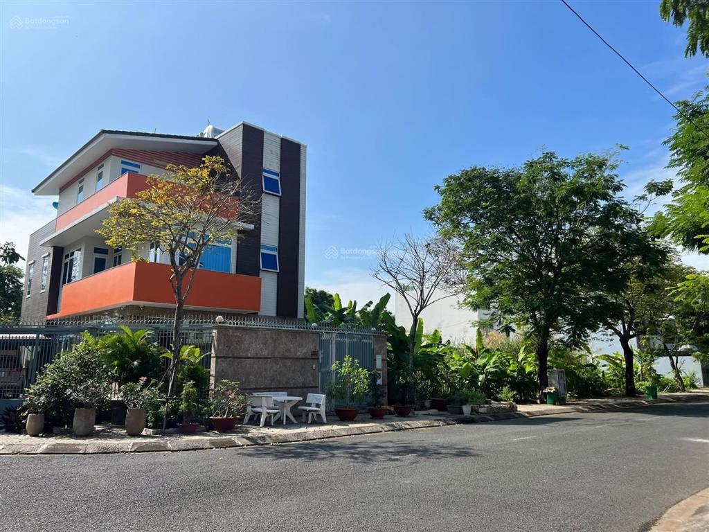 Bán biệt thự 180m2 kdc liên phường gần global city quận 9 giá 23 tỷ