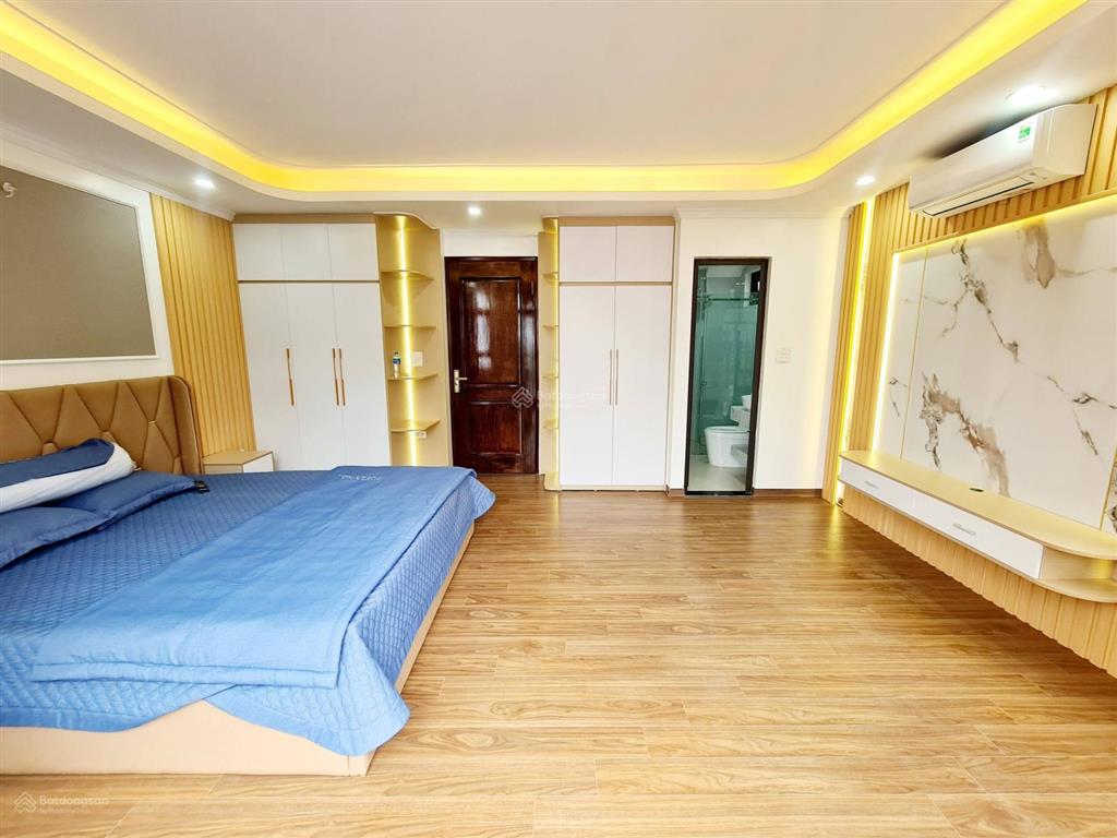 Nhà mặt ngõ lô góc 18 tỷ 40m2 6 tầng mt 5,5m thang máy gara ô tô kinh doanh minh khai hai bà trưng