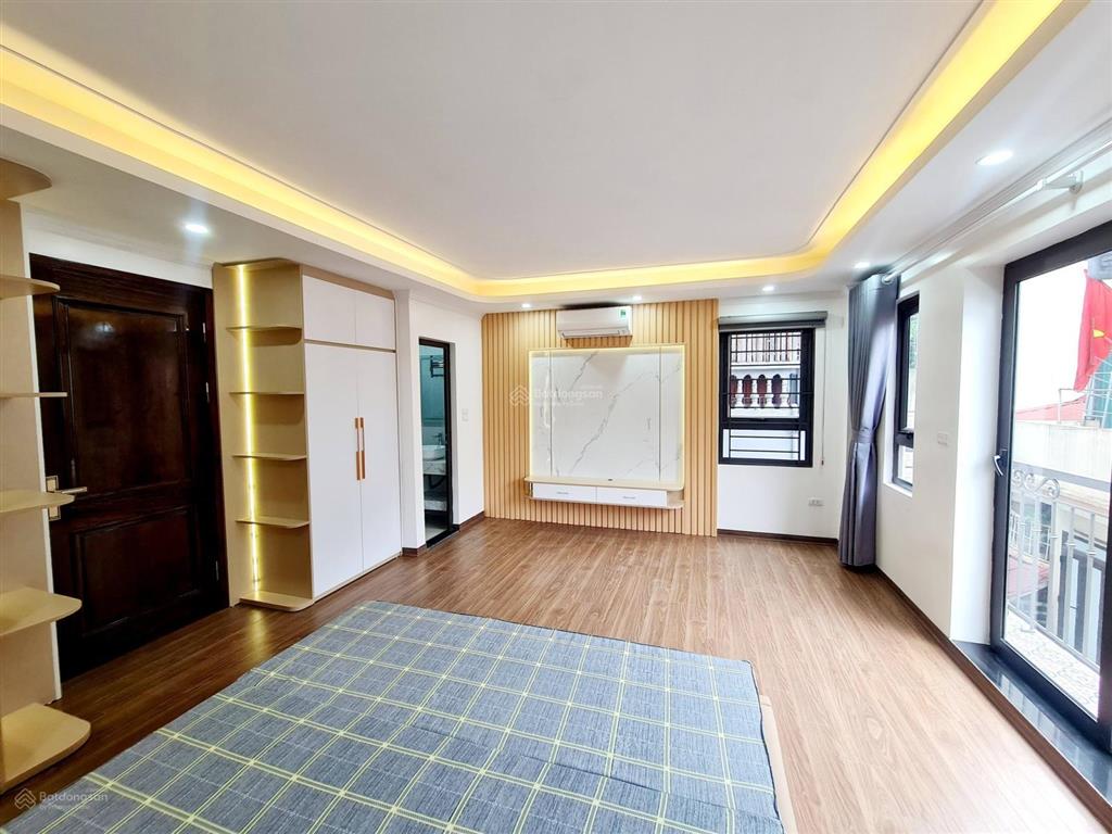 Nhà mặt ngõ lô góc 18 tỷ 40m2 6 tầng mt 5,5m thang máy gara ô tô kinh doanh minh khai hai bà trưng