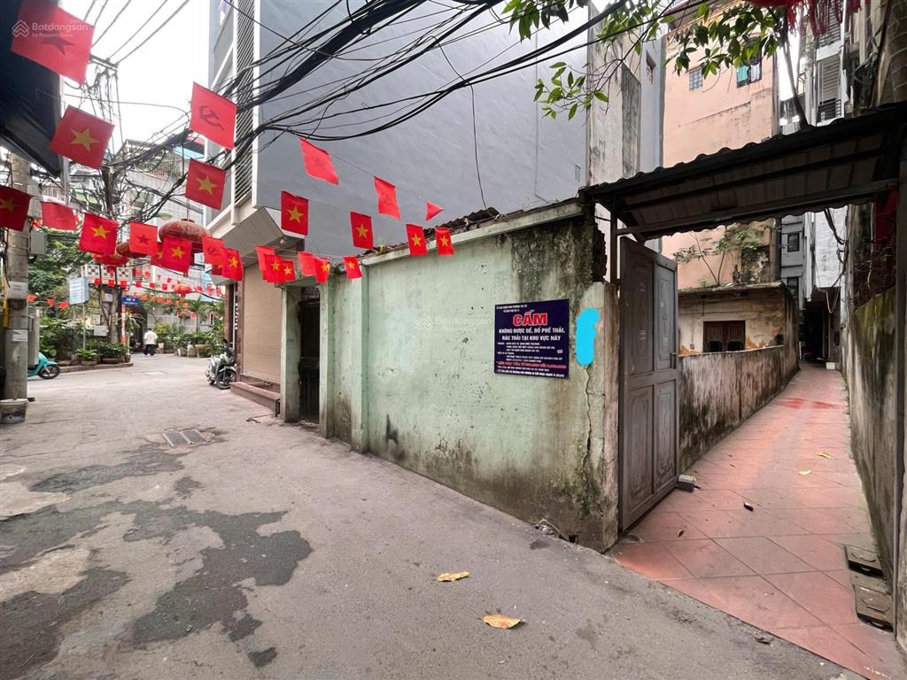 Bán đất lô góc ngay hồ 5m là phố 46 tỷ 105m mt 5,6m ô tô tải vào đất kinh doanh trích sài tây hồ