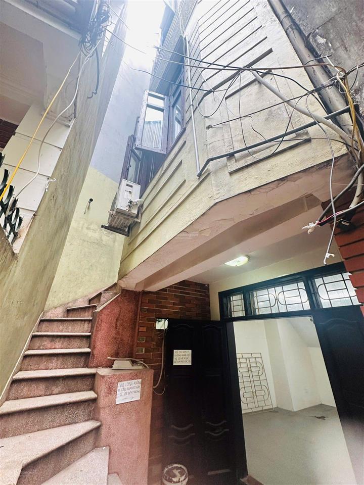 Bán nhà mặt ngõ gần phố 9,2 tỷ 55m2 5 tầng mt 4m cách 20m là mặt phố trường chinh thanh xuân