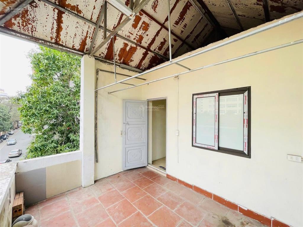 Bán nhà mặt phố 19 tỷ 40m 3 tầng mt 3,7m vỉa hè ô tô tránh kinh doanh hoàng sâm cầu giấy