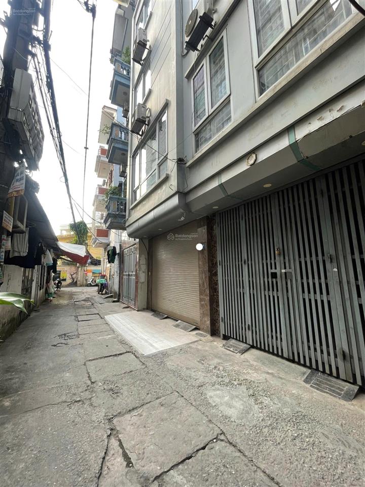 Bán nhà gần phố 11,8 tỷ 40m 5 tầng mt 3,6m gara ô tô 7 chỗ nguyễn khánh toàn cầu giấy