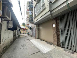 Bán nhà gần phố 11,8 tỷ 40m 5 tầng mt 3,6m gara ô tô 7 chỗ nguyễn khánh toàn cầu giấy