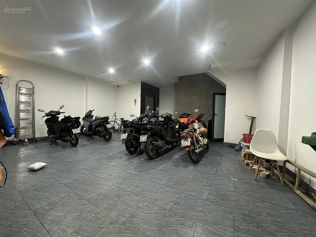 Bán nhà dòng tiền 50tr/tháng 14,5 tỷ 58m 7 tầng mt 6,7m sau qh ra gần mặt phố xuân la tây hồ