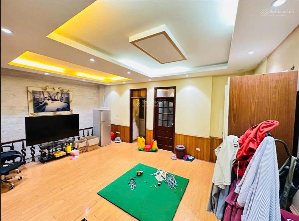 Siêu rẻ nhà mặt phố 32 tỷ 95m 6 tầng mt 6,9m vỉa hè 4 ô tô tránh kinh doanh phú diễn bắc từ liêm