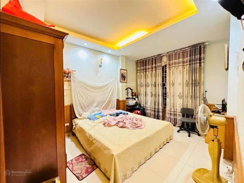 Siêu rẻ nhà mặt phố 32 tỷ 95m 6 tầng mt 6,9m vỉa hè 4 ô tô tránh kinh doanh phú diễn bắc từ liêm