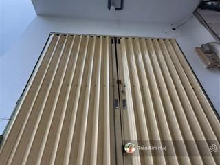 Nhà 2 tầng, cách hxh chỉ 15m, gần phú mỹ hưng, nhỉnh 3 tỷ