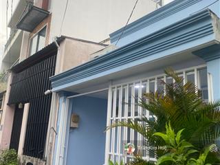 Nhà nở hậu, ở ngay, gần phú mỹ hưng, quận 7, chỉ 3.95 tỷ