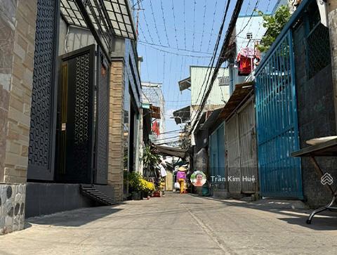 Nhà 68m2, ngang 4m, huỳnh tấn phát, quận 7, chỉ 4 tỷ nhỉnh