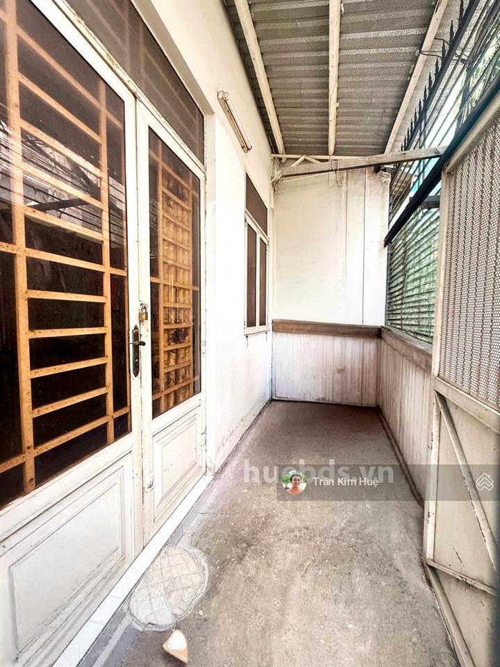 Bán nhà 2 tầng, 5x10, nở hậu, hẻm 3m, cách mặt tiền 30m, huỳnh tấn phát, quận 7, 3.x tỷ