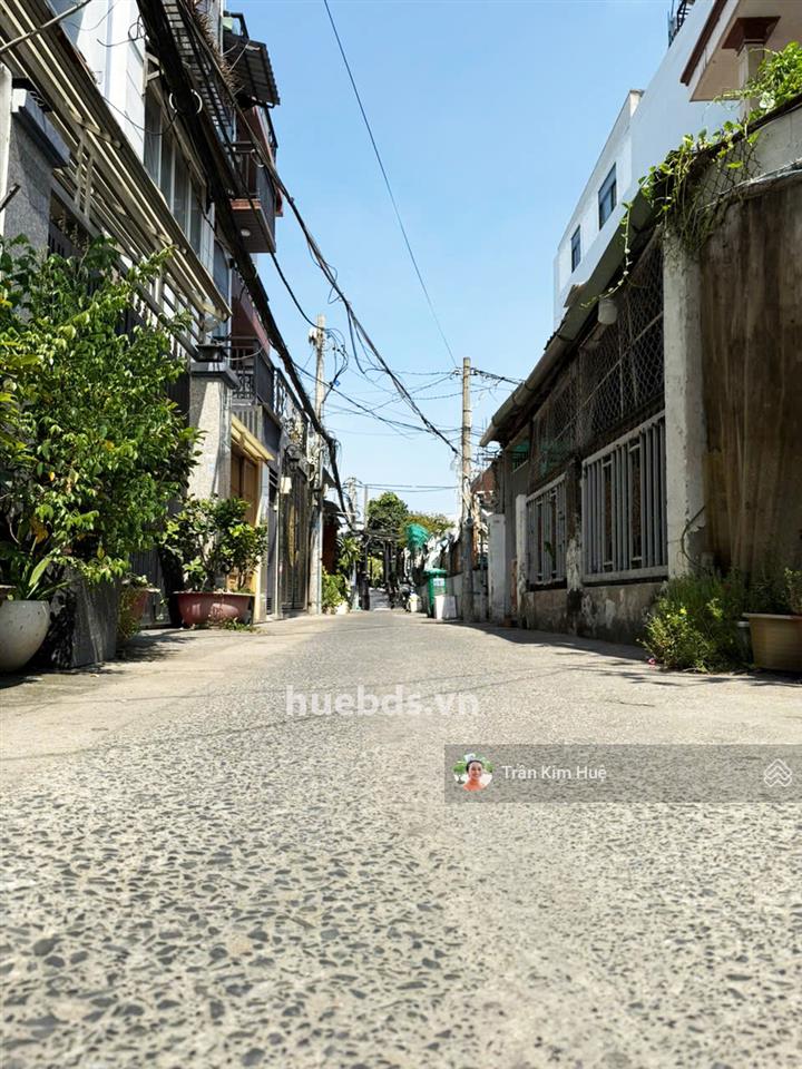 Nhà 3 tầng, 50m2, hẻm thông cao ráo, gần nguyễn thị thập, quận 7, chỉ 5 tỷ