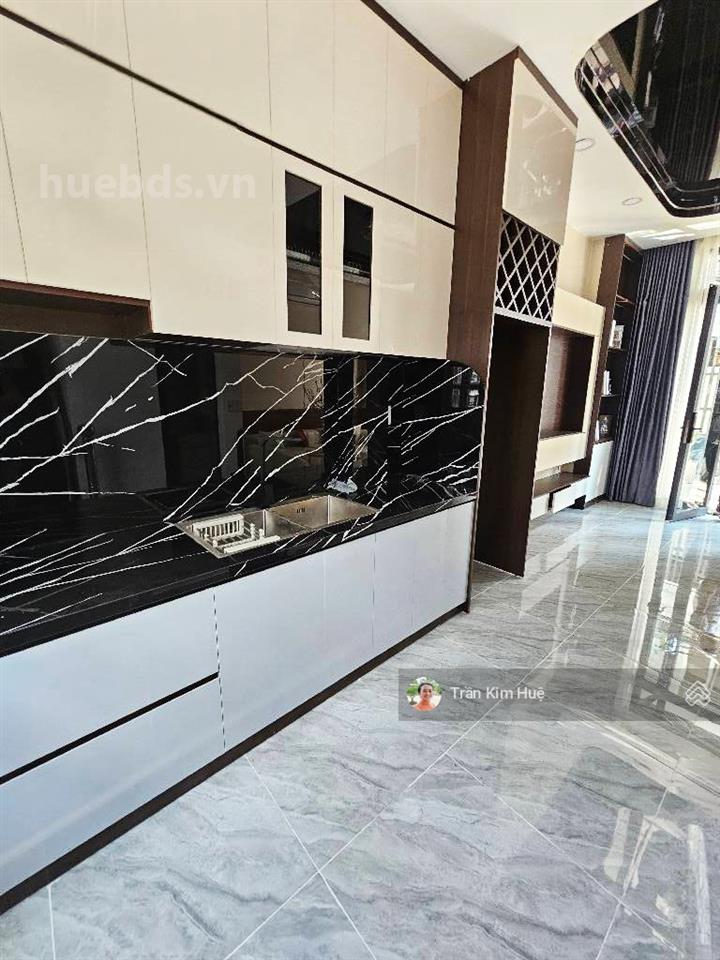 Nhà 4 tầng, 2 mặt thoáng, sát mặt tiền, gần lê văn lương, quận 7, chỉ 5.x tỷ
