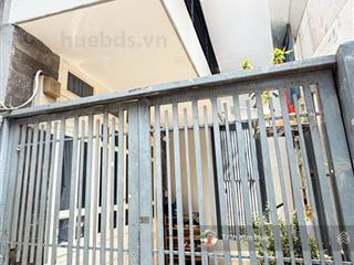 Nhà ở ngay, 2 tầng, hẻm thẳng 1 trục gần lâm văn bền, quận 7, chỉ 3.x tỷ