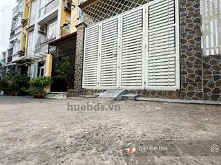 Nhà 3 tầng, ngang khủng 5.8m, gần nguyễn thị thập, quận 7, chỉ 5.x tỷ